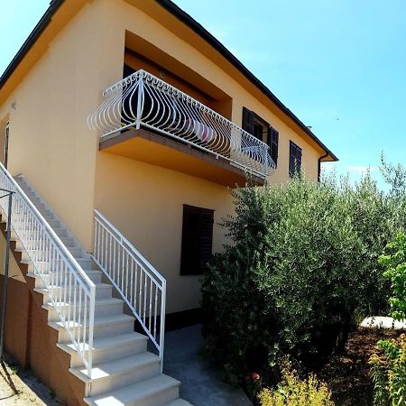Apartments Nela Jelsa  Zewnętrze zdjęcie